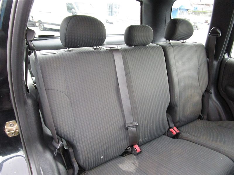 Jeep Cherokee 2.5CRD 4x4, Sport, Klima - fotka 24 z 39