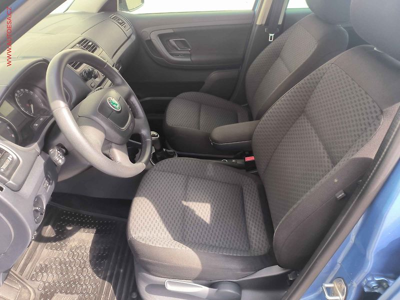 Škoda Fabia (2013) 1.2 TSi, 2.maj,ČR, AC, kamera - fotka 9 z 16