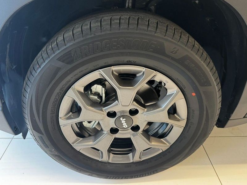 Jeep Avenger Longitude 1.2 Turbo 100k MT6 - fotka 7 z 24