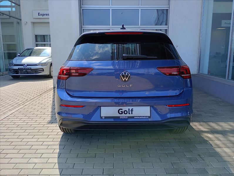 Volkswagen Golf (2025) 1,5 TSI 6G 85kW  People - fotka 6 z 8
