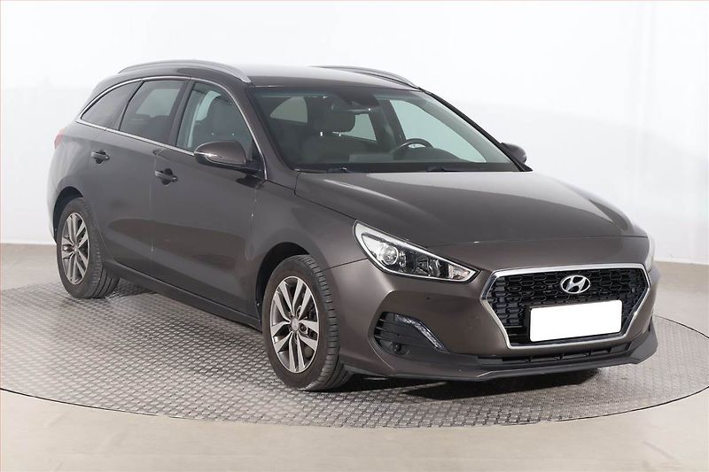 Hyundai i30 (2019) Family 1.4 T-GDI, Serv.kniha - fotografie inzerátu