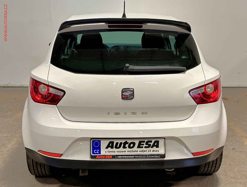Seat Ibiza (2009) 1.6i, 1.maj, AC, temp - fotka 5 z 13