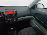 Kia Ceed (2009) 1.4 CVVT, nová STK - náhled 8