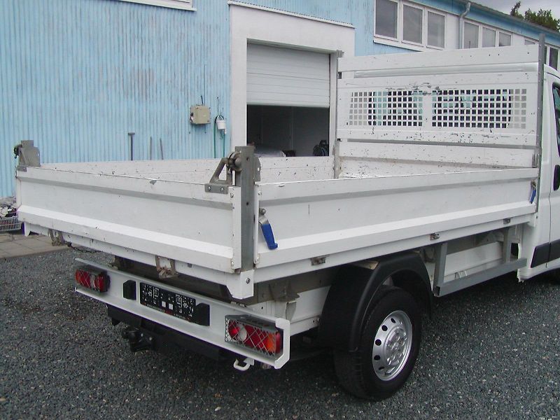 Peugeot Boxer (2015) 2.2 HDi,SKLOPKA, VÝB.STAV!! - fotka 24 z 74