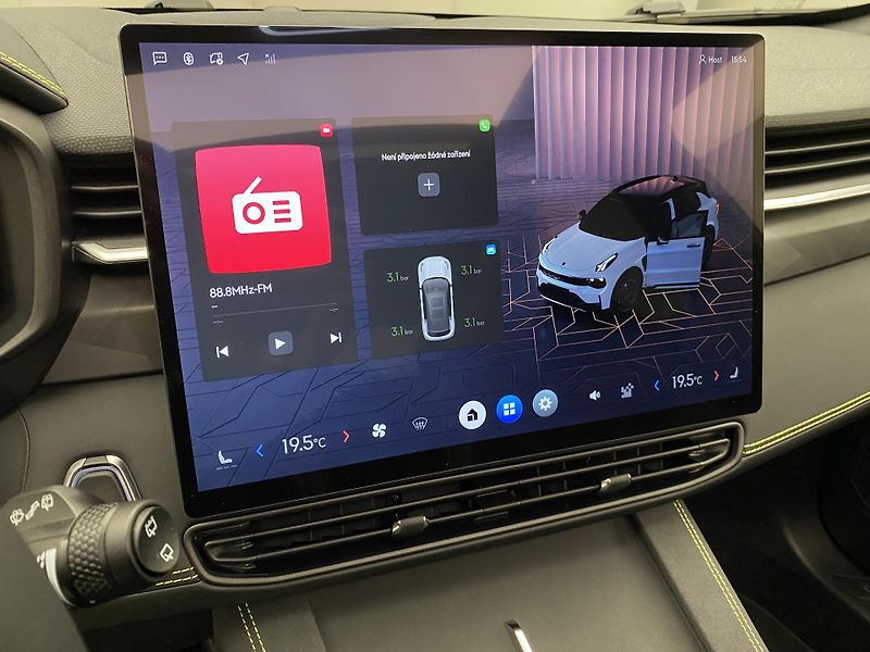 Lynk & Co 01 (2026) MORE PHEV AUT CZ 1.maj - fotka 33 z 52