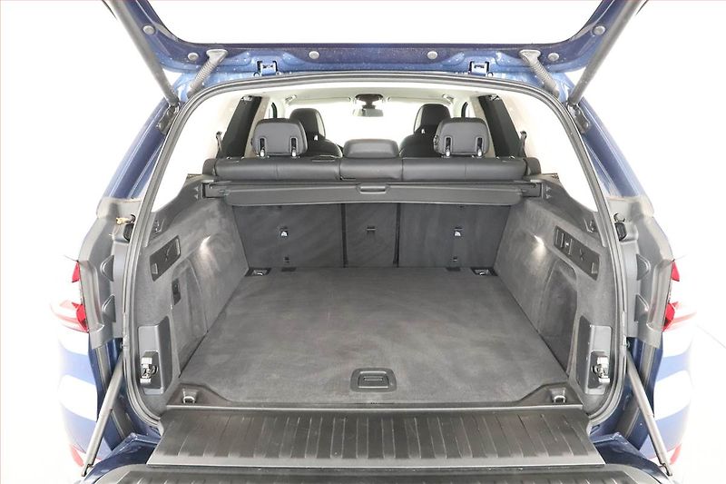 BMW X5 (2022) xDrive40i - fotka 19 z 21