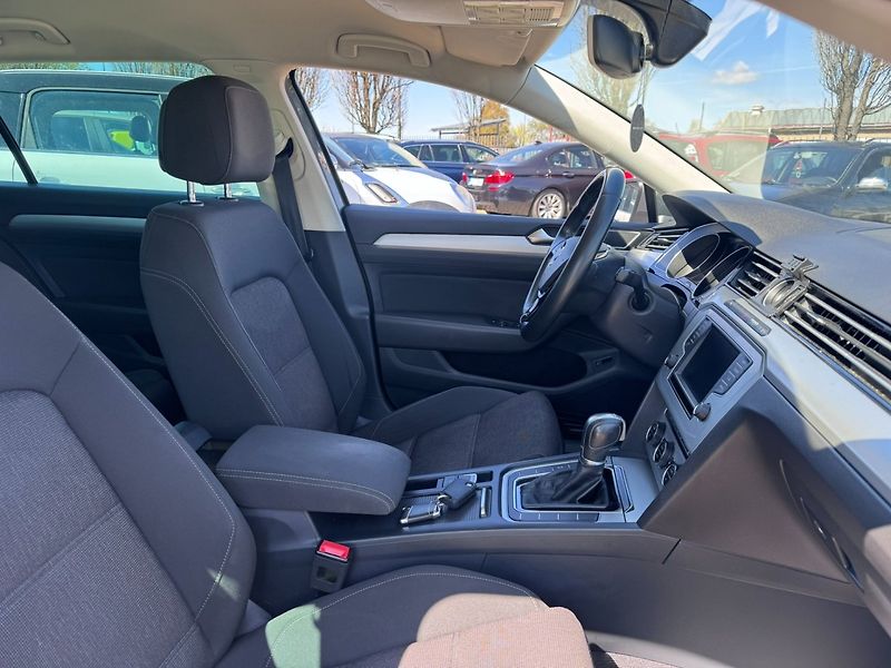 Volkswagen Passat (2015) B8 DSG 2,0 110KW ROZV. BEZ ADB - fotka 38 z 50