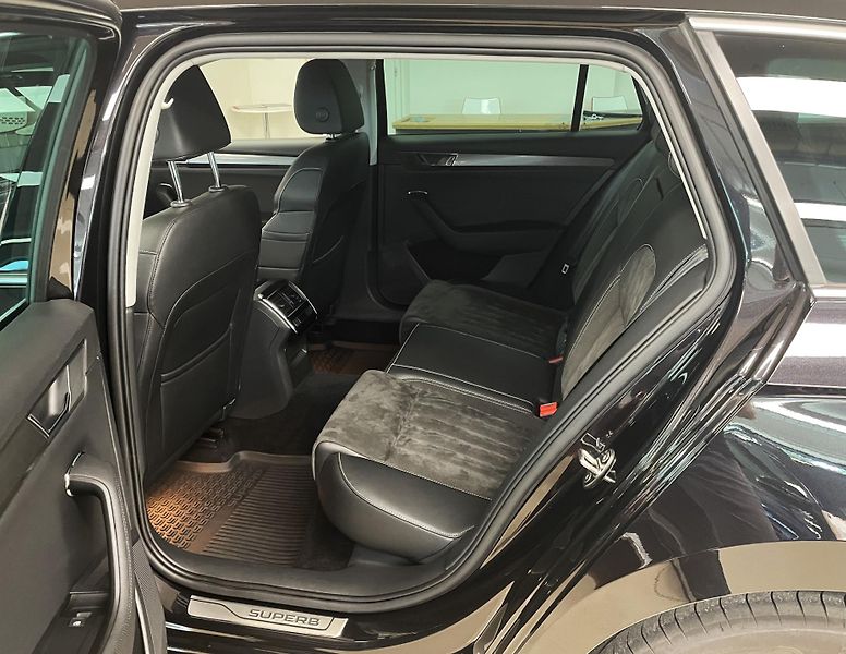 Škoda Superb 2.0 TDI, 110 KW, STYLE, DSG - fotka 10 z 31