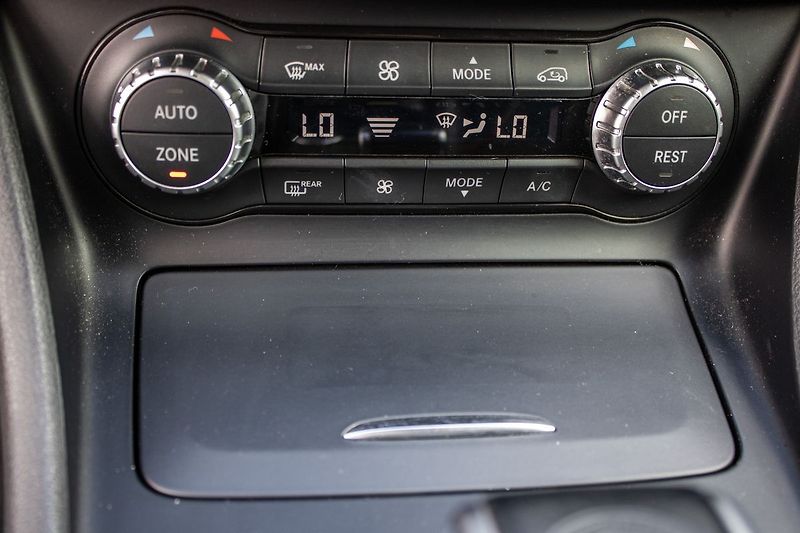 Mercedes-Benz Třídy A 4MATIC 2013 - fotka 22 z 41