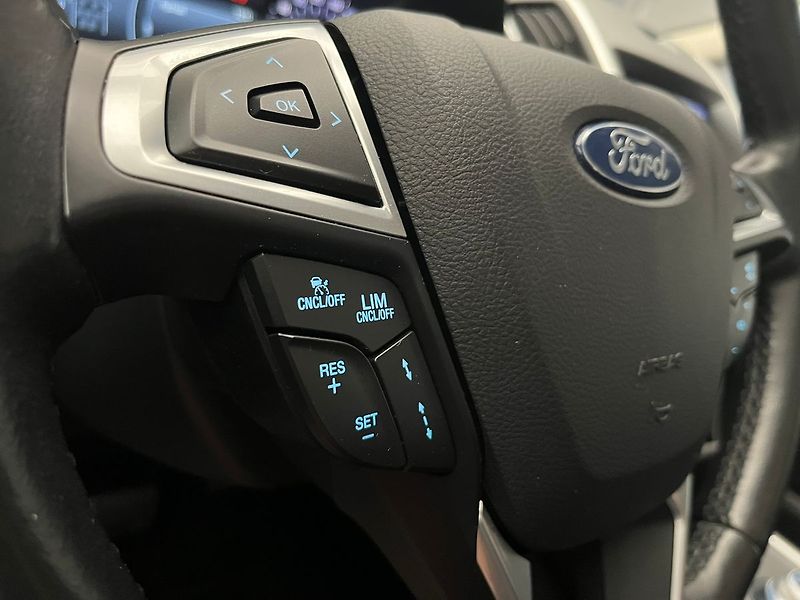 Ford S-MAX 2.5 HEV TITANIUM 7 míst - fotka 10 z 70