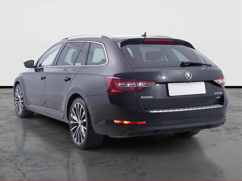Škoda Superb (2017) Laurin&Klement 2.0 TDI 4x4 - fotka 4 z 24