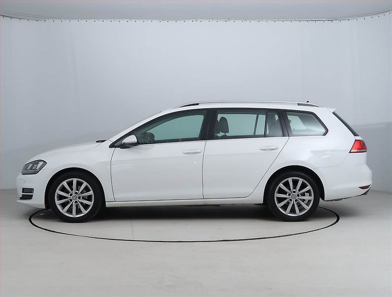 Volkswagen Golf (2015) Highline 2.0 TDI, Automat - fotka 3 z 20