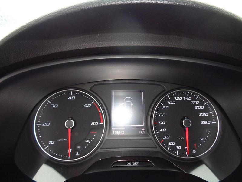 Seat Leon 1,6 TDI - fotka 13 z 13