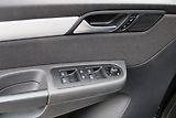 Volkswagen Sharan (2016) 2,0TDI KLIMA NAVI 7MIST - náhled 22