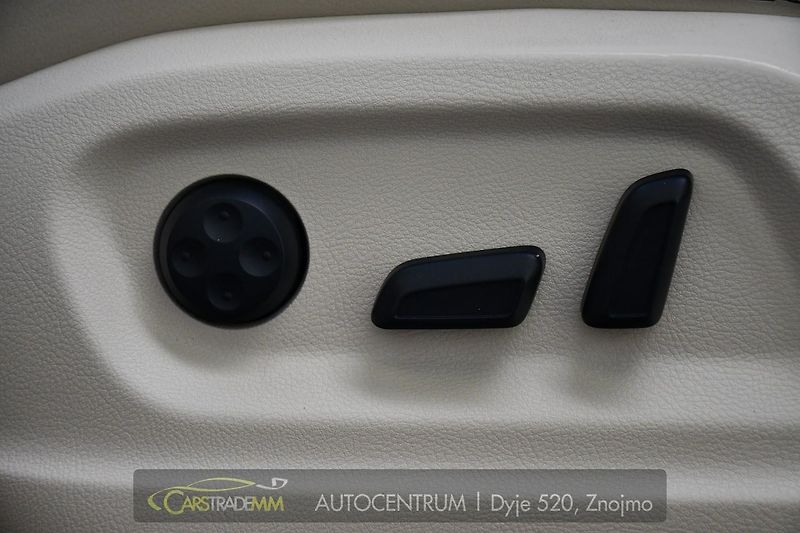 Volkswagen Tiguan 2.0TDi 103kW PANO TAŽNÉ - fotka 26 z 54