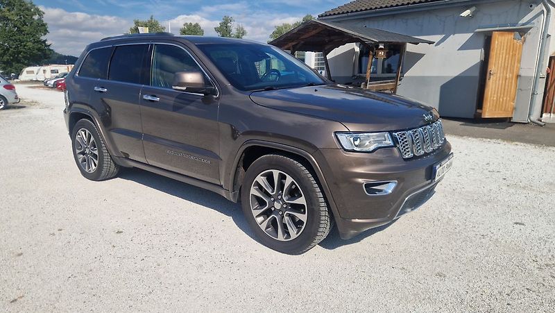 Jeep Grand Cherokee 3,0 CRDi 6V - fotka 2 z 13