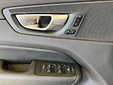 Volvo XC60 B4 AWD Inscription AT8, ČR - náhled 20