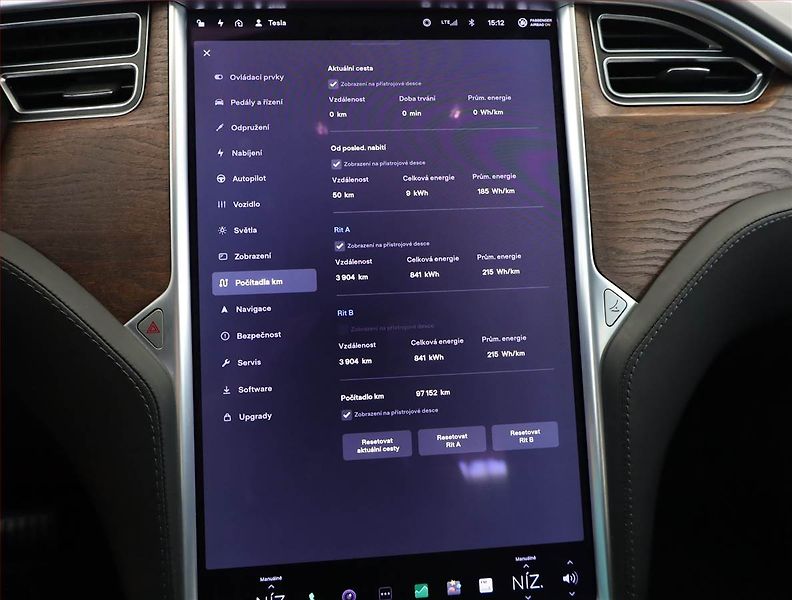 Tesla Model S (2018) 75D - fotka 10 z 27