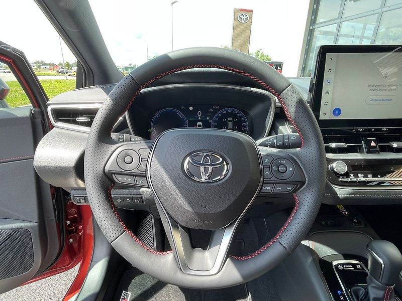 Toyota Corolla 2.0 Hybrid GR SPORT - fotka 18 z 28