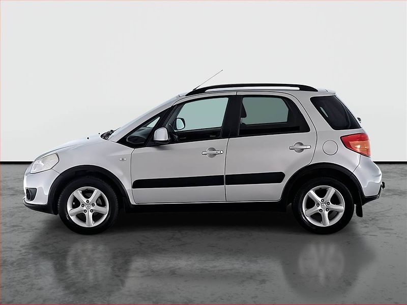 Suzuki SX4 (2007) 1.6 VVT, 4X4, ČR,1.maj - fotka 3 z 19