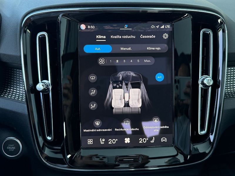 Volvo XC40 ULTIMATE DARK B4, PIXEL LED, N - fotka 20 z 25