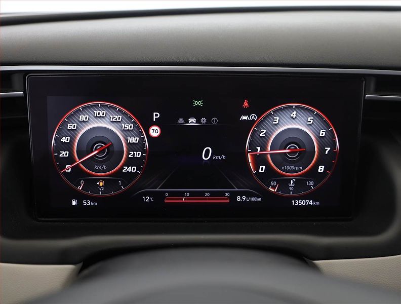 Hyundai Tucson (2022) 1.6 T-GDI 48V MHEV, MHEV - fotka 12 z 20