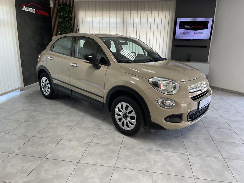 Fiat 500X 1.6 i ČR 1.MAJ.SERVIS 14000 km - fotka 2 z 25