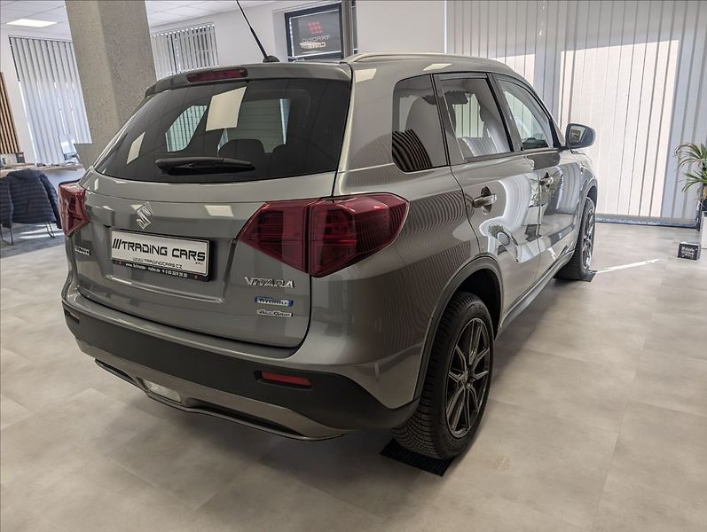 Suzuki Vitara 1.4 HYBRID ALLGRIP - fotka 8 z 34