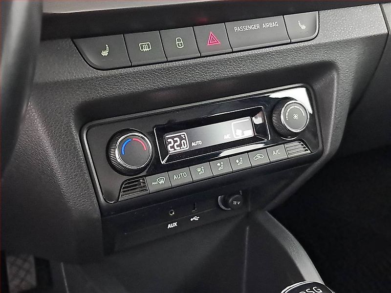 Škoda Fabia (2015) Ambition 1.2 TSI, Automat - fotka 16 z 19