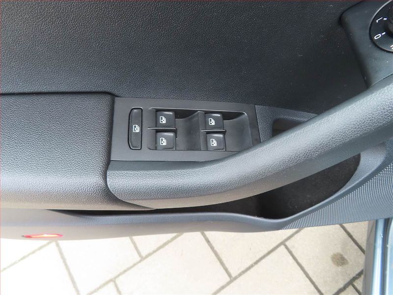 Škoda Octavia (2019) 2.0 TDI, Automat, Navi - fotka 16 z 19