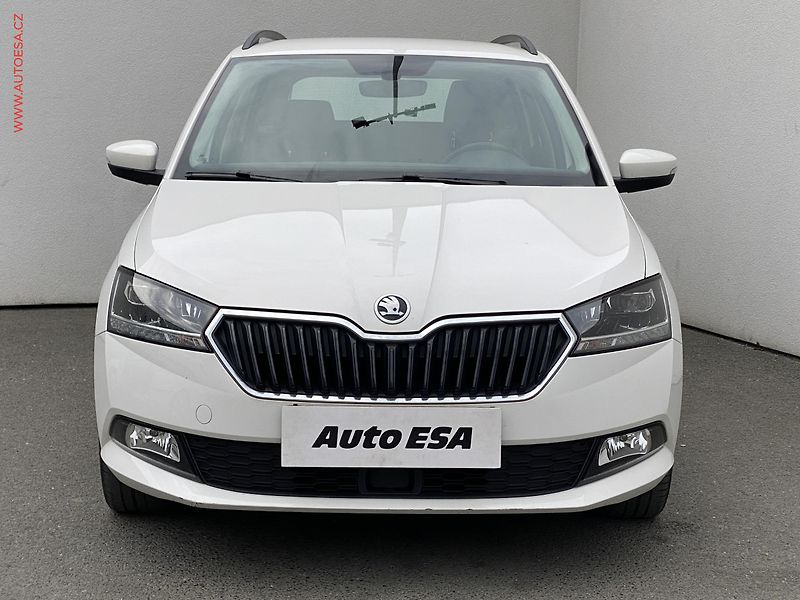 Škoda Fabia (2021) 1.0 TSi, 1.maj,ČR, Ambition - fotka 2 z 17