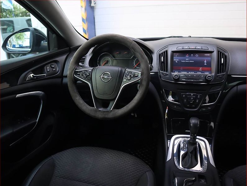 Opel Insignia (2015) 2.0 CDTI, Automat, Navi - fotka 7 z 20