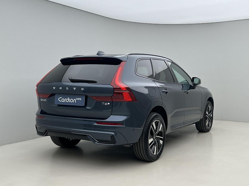 Volvo XC60 (2026) T6 AWD RECHARGE DARK PLUS AUT - fotka 11 z 47