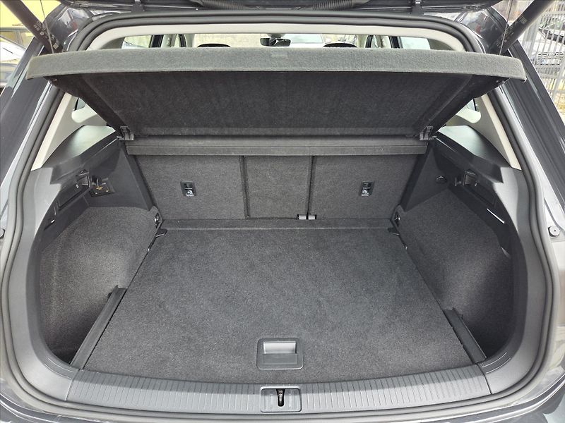 Volkswagen Tiguan 1,5 TSi evo DSG Life 1.maj 16V - fotka 12 z 25