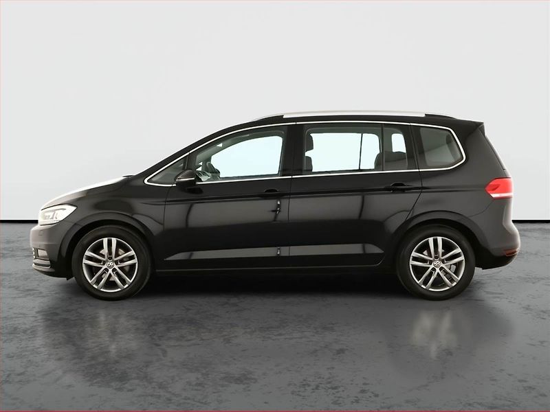 Volkswagen Touran (2018) 1.5 TSI, Navi, Park. senzory - fotka 3 z 16
