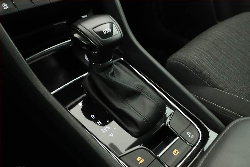 Škoda Karoq (2017) Style 1.5 TSI, Automat - fotka 14 z 19