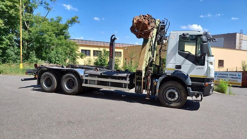 Iveco (2009) 450 kontejner+ruka - fotka 4 z 12