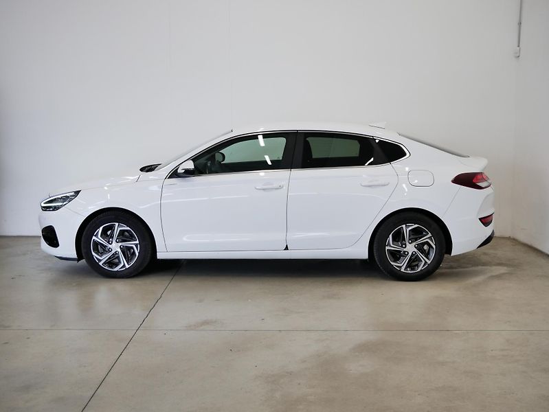 Hyundai i30 - fotka 3 z 29