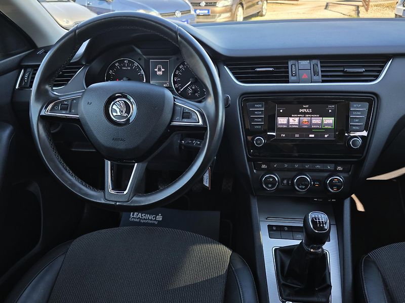 Škoda Octavia 1.4TSI STYLE Bi-XENON 1Majite  - fotka 19 z 24