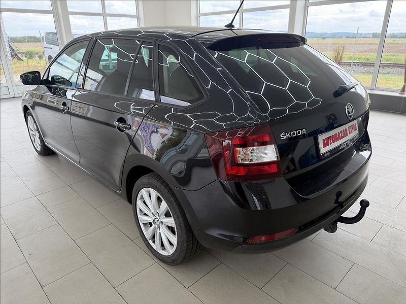 Škoda Rapid 1,2 TSI, Climatronic, CarPlay - fotka 7 z 26