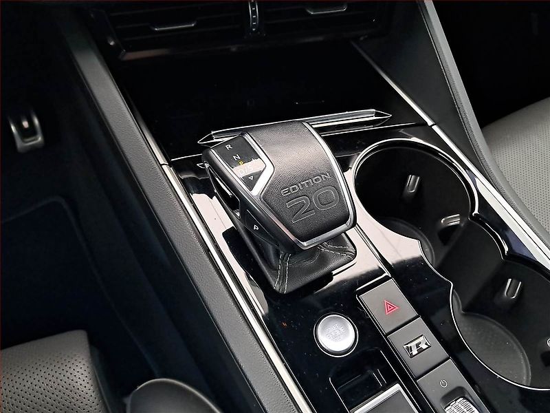 Volkswagen Touareg (2019) 3.0 TDI - fotka 13 z 21