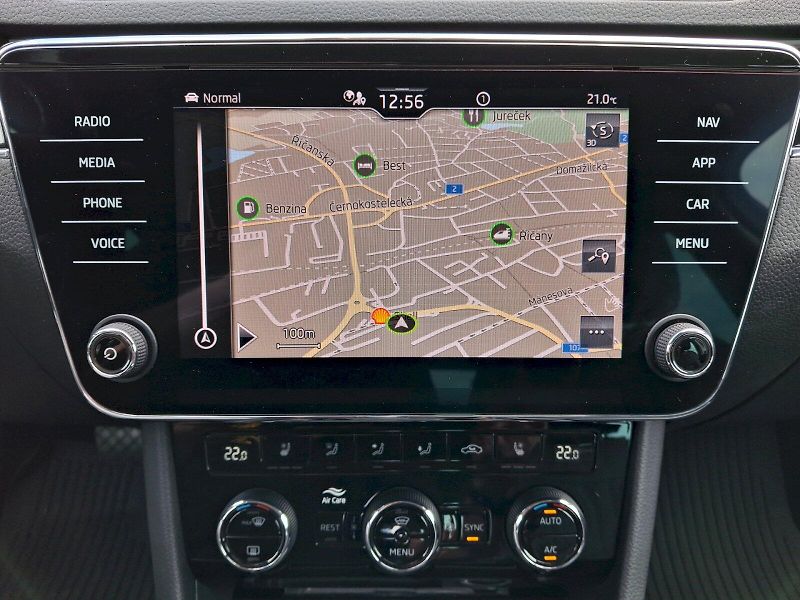 Škoda Superb (2021) Combi L&K DSG 4x4 2,0TDi 147kW - fotka 25 z 35