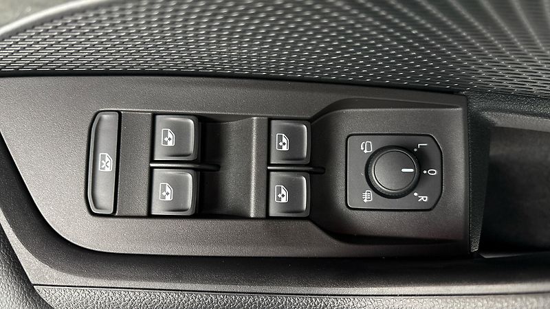 Škoda Octavia 2.0 TDI DSG 4x4 RS Combi - fotka 22 z 27