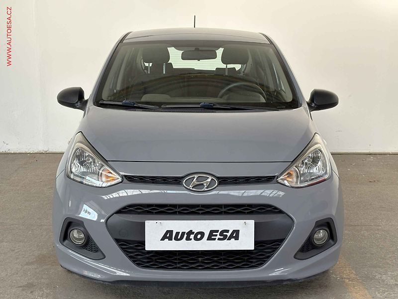 Hyundai i10 (2015) 1.0 i, Classic, +kola - fotka 2 z 12