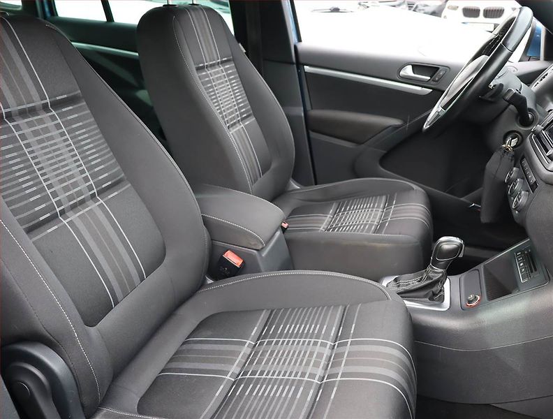 Volkswagen Tiguan (2016) 1.4 TSI, Automat, Serv.kniha - fotka 9 z 17