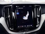 Volvo XC60 B5 AWD PLUS DARK /ventil. sed. - náhled 28