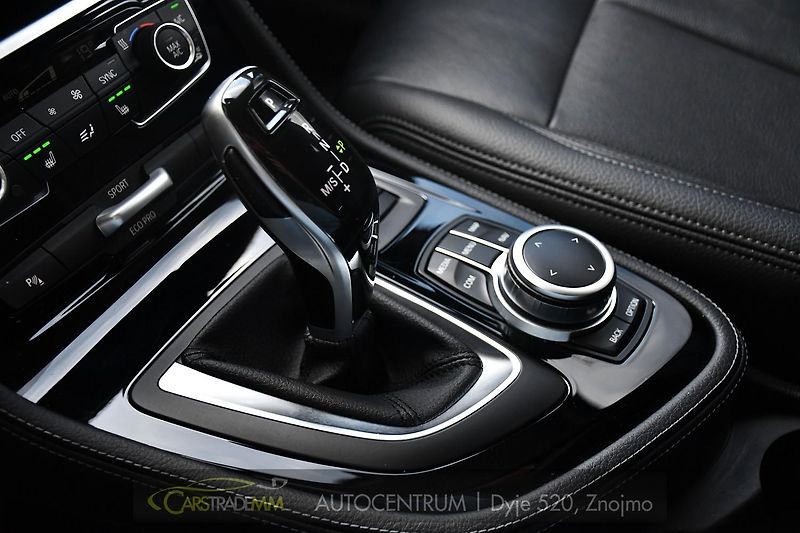 BMW Řada 2 216d GRAND TOURER TAŽNÉ 7MÍST - fotka 35 z 54