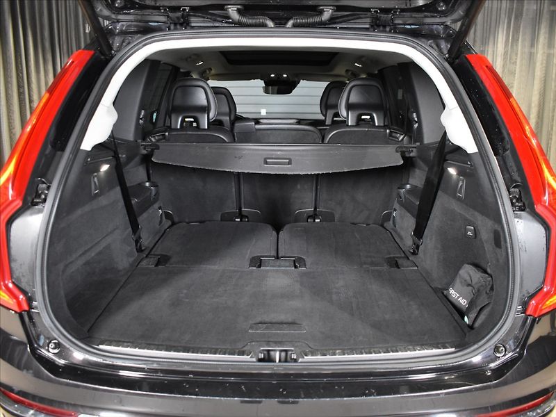 Volvo XC90 2,0 D5 AWD INSCRIPTION Pano - fotka 10 z 24