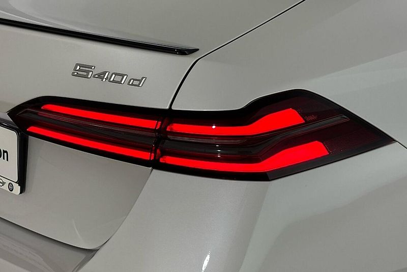 BMW Řada 5 540d xDrive Sedan - fotka 5 z 25