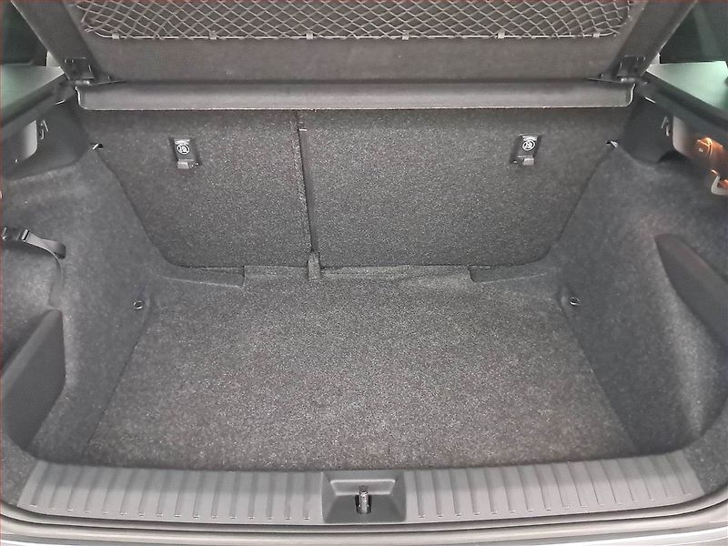 Škoda Kamiq (2023) Monte Carlo 1.0 TSI - fotka 13 z 22